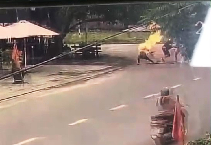 Vụ tưới xăng đánh ghen ở Quảng Nam: Ba người nhập viện, nạn nhân bị nặng